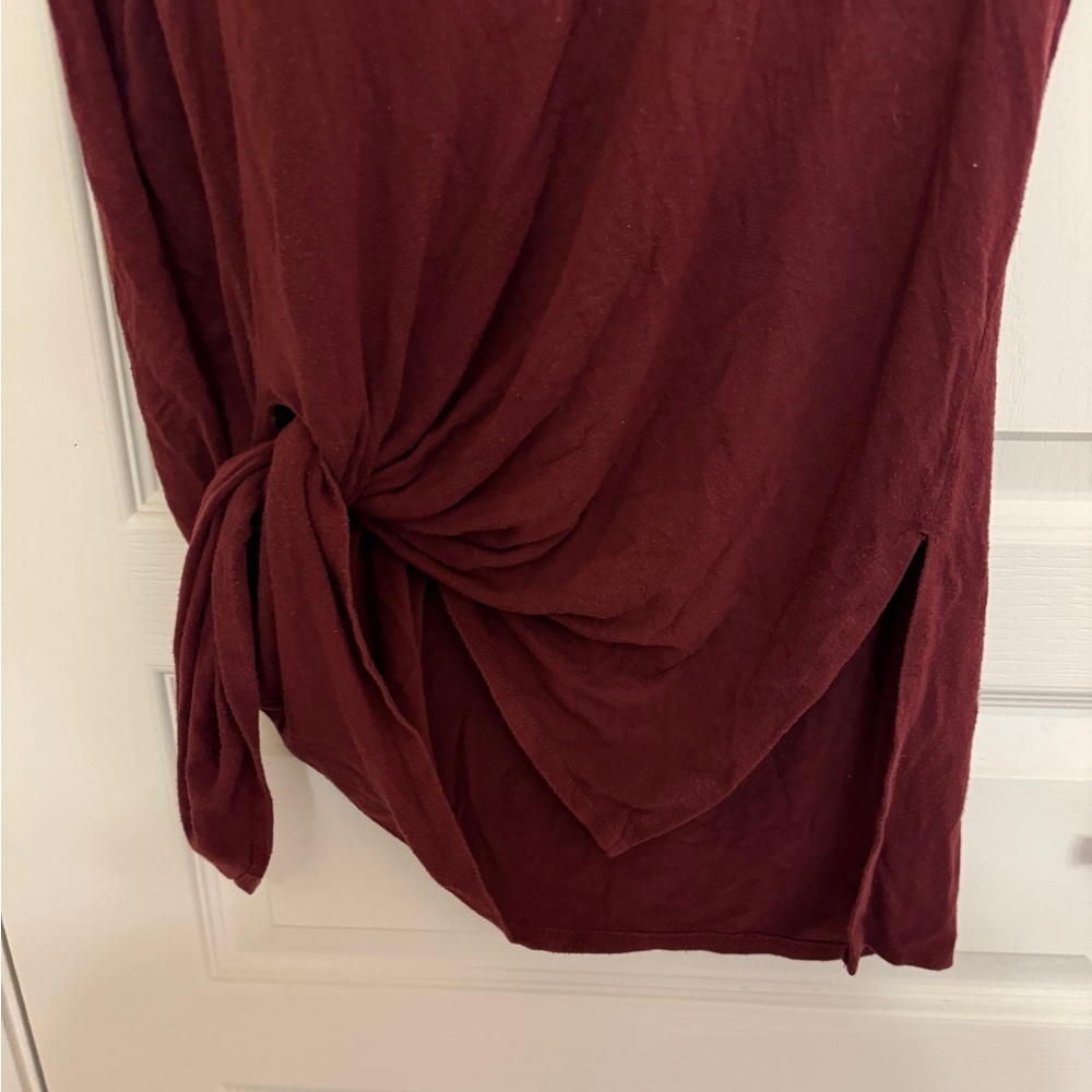 Fabletics tank top bundle - Picture 5 of 8